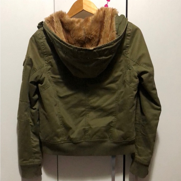 Old Navy jacket faux fur - Picture 5 of 9